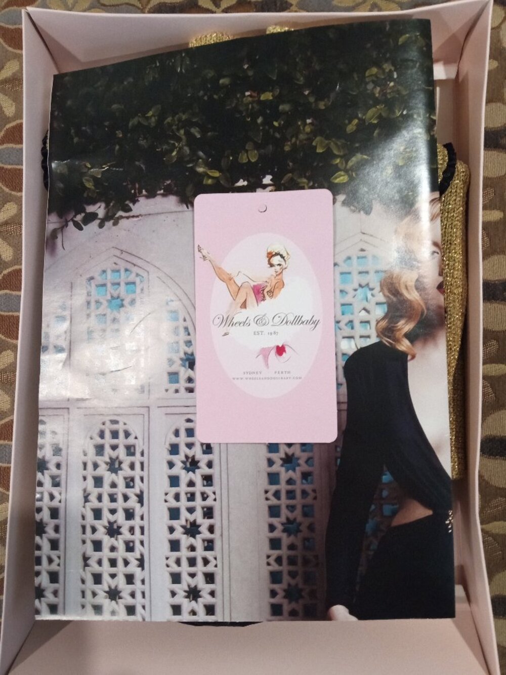 Wheels and Dollbaby Dita Von Teese Red Cardigan BOX INCLUDED - Picture 5 of 7